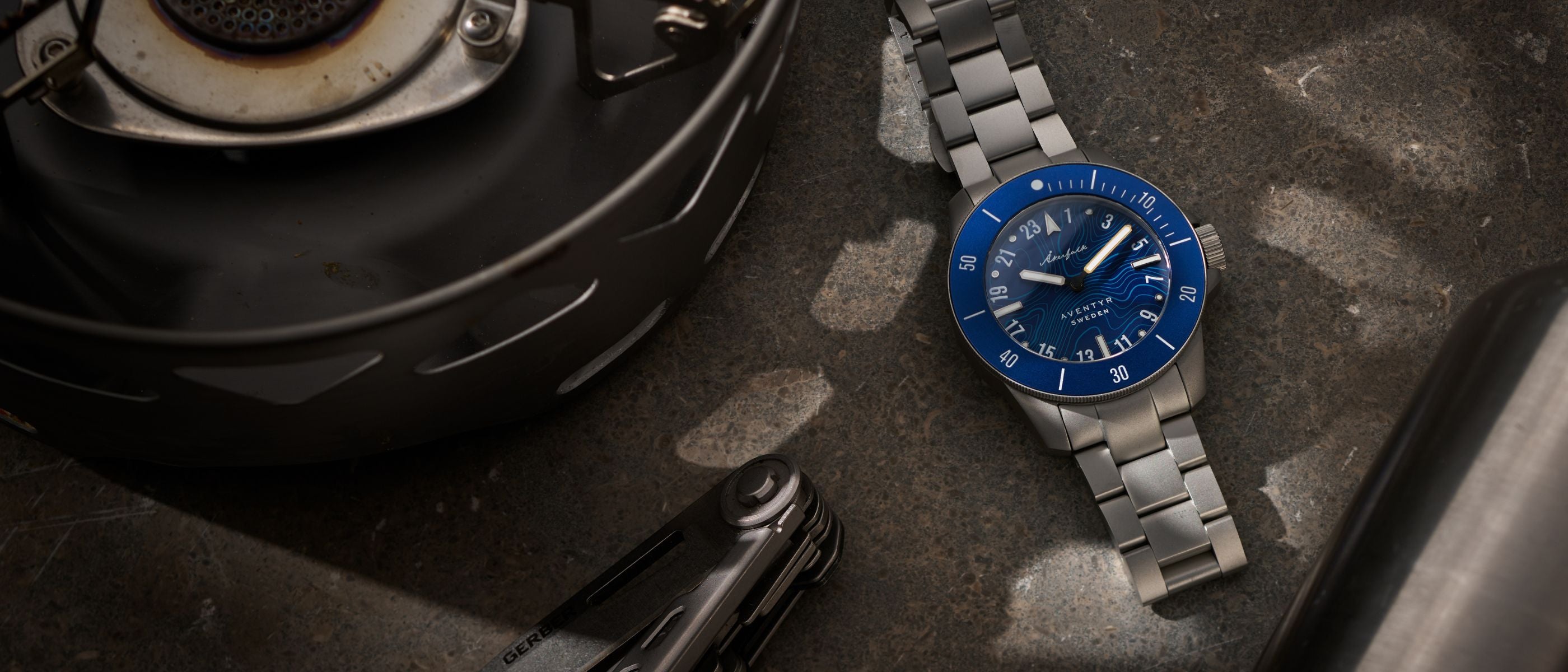 akerfalk-aventyr-dull-silver 24-hour watch